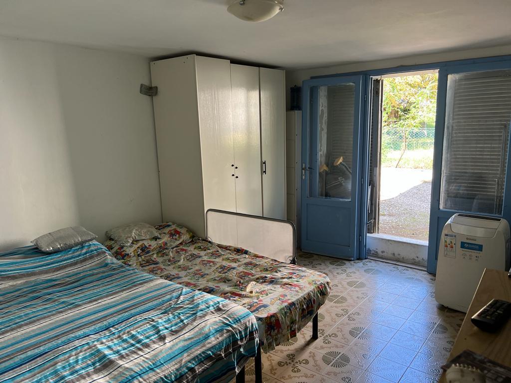 VENDESI APPARTAMENTO PIANO TERRA CON ALTEZZA 2,15m IN OTTIMA POSIZIONE A CASALBORSETTI