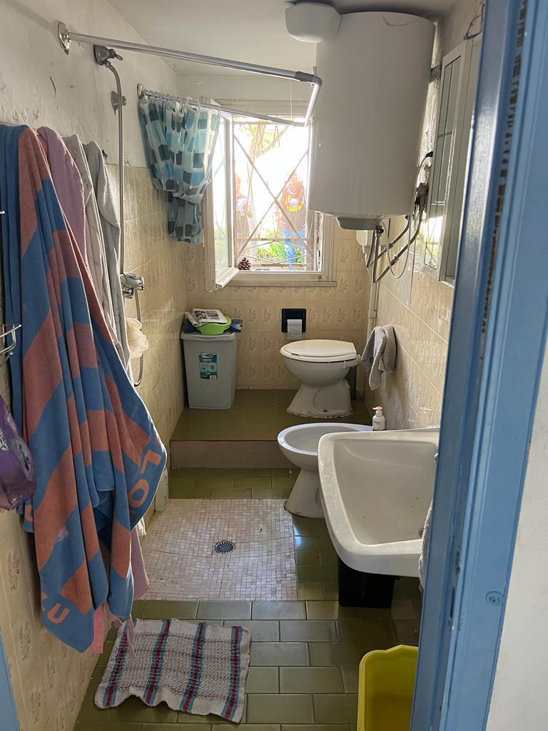 VENDESI APPARTAMENTO PIANO TERRA CON ALTEZZA 2,15m IN OTTIMA POSIZIONE A CASALBORSETTI