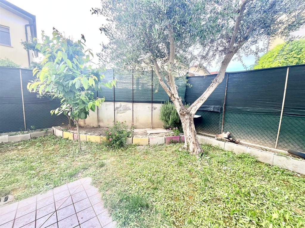 SAN PANCRAZIO APPARTAMENTO TRILOCALE CON GIARDINO