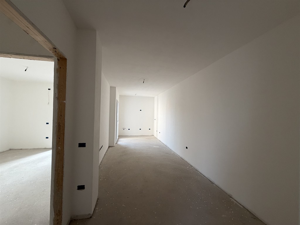 BILOCALE NUOVO PRIMO PIANO LIDO DI DANTE