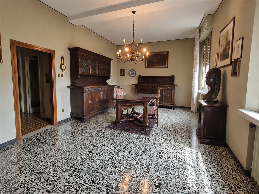 VILLA STORICA LIBERTY CON VISTA SULLA ROCCA BRANCALEONE