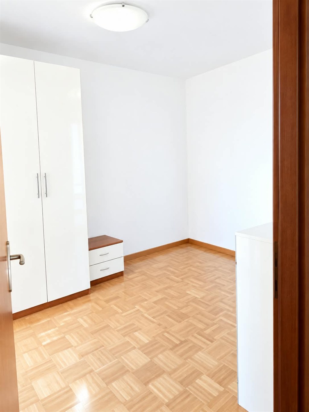 PORZIONE DI VILLETTA AD ANGOLO ZONA BORGO NUOVO/ ESP