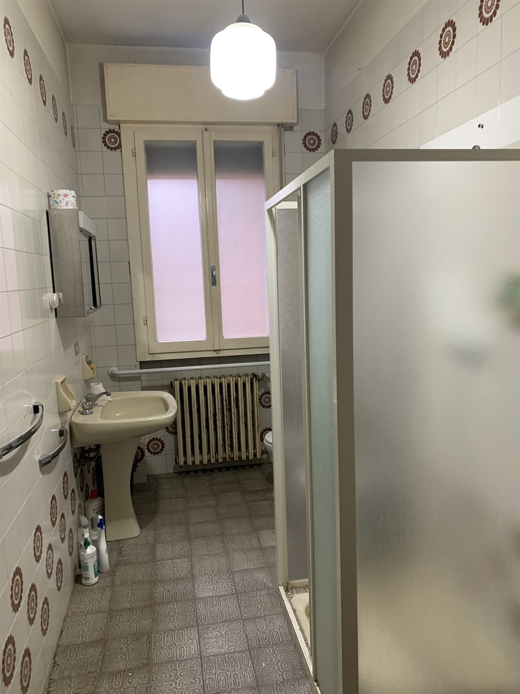 Rif. LG872  RUSSI(RA) vendesi ampia casa indipendente