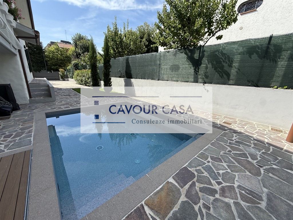 SPLENDIDA VILLA CON PISCINA IN BORGO SAN BIAGIO