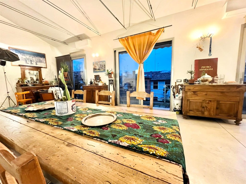 LOFT NEL CUORE DEL BORGO SAN BIAGIO, AMPIO E LUMINOSO