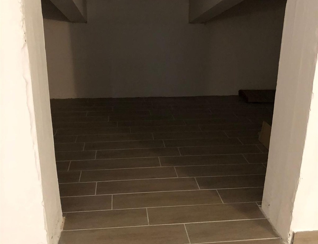 APPARTAMENTO CON INGRESSO INDIPENDENTE E GIARDINO A FILETTO