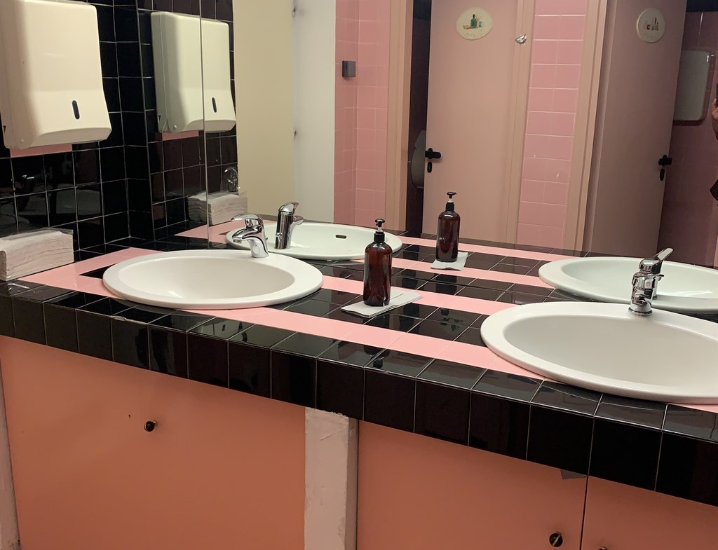 Rif. LG865  Ravenna Centro storico, Vendesi ampio ufficio al piano terra