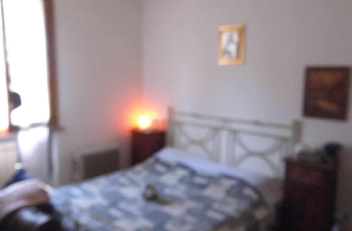 Russi (Ravenna) Capannone Artigianale con appartamenti e servizi