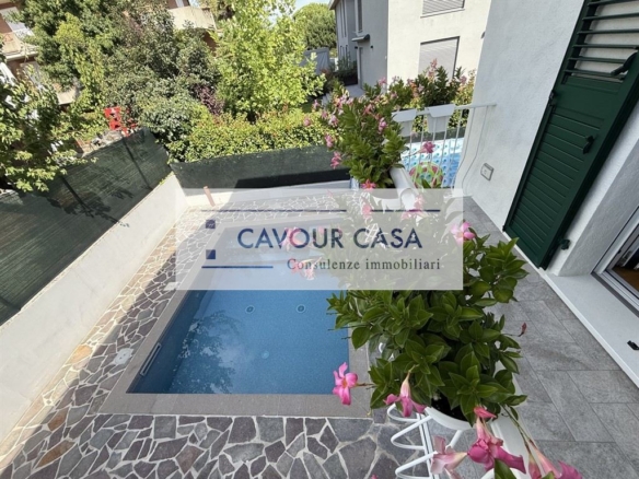 SPLENDIDA VILLA CON PISCINA IN BORGO SAN BIAGIO