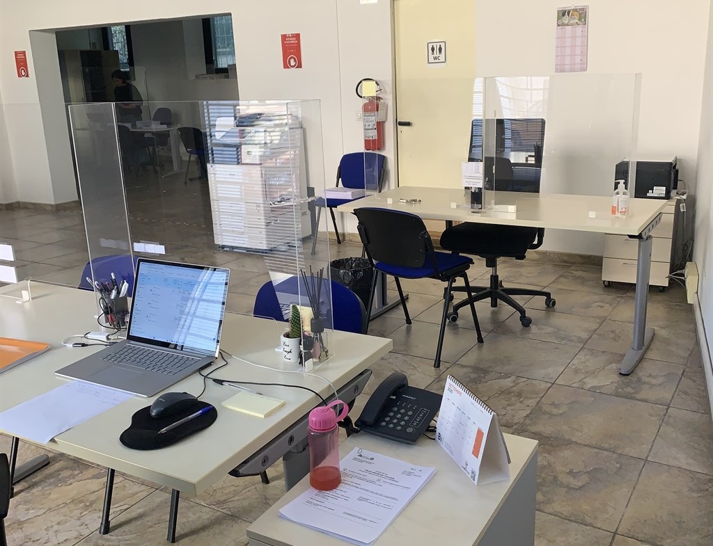 Rif. LG865  Ravenna Centro storico, Vendesi ampio ufficio al piano terra
