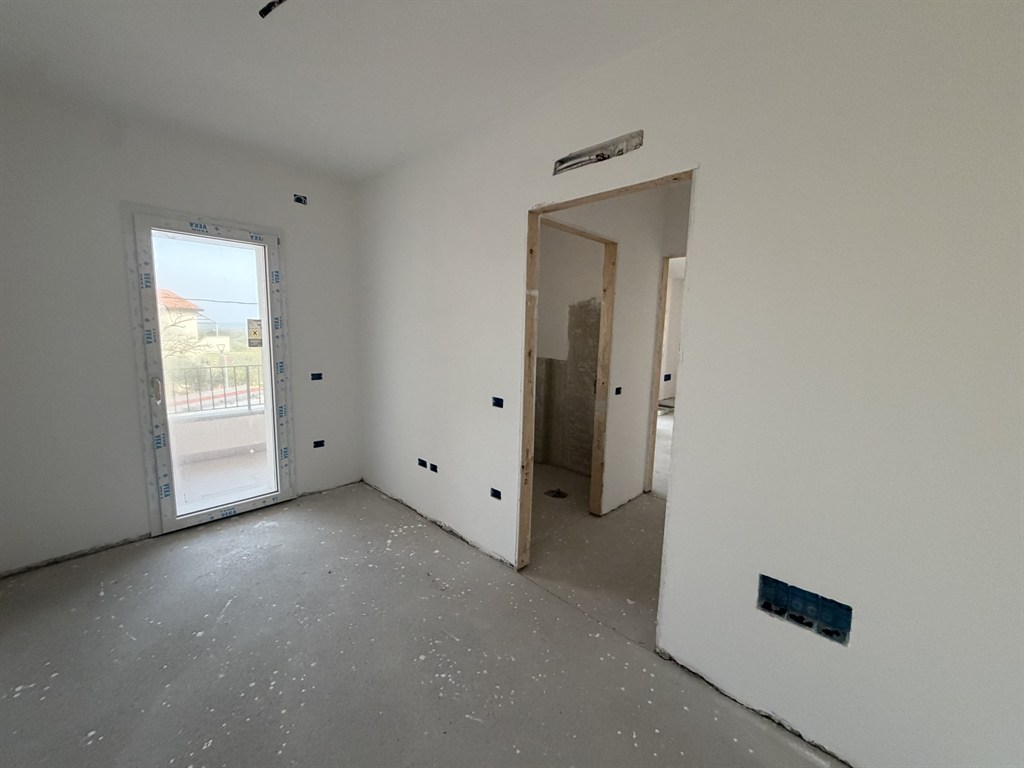 TRILOCALE NUOVO A LIDO DI DANTE