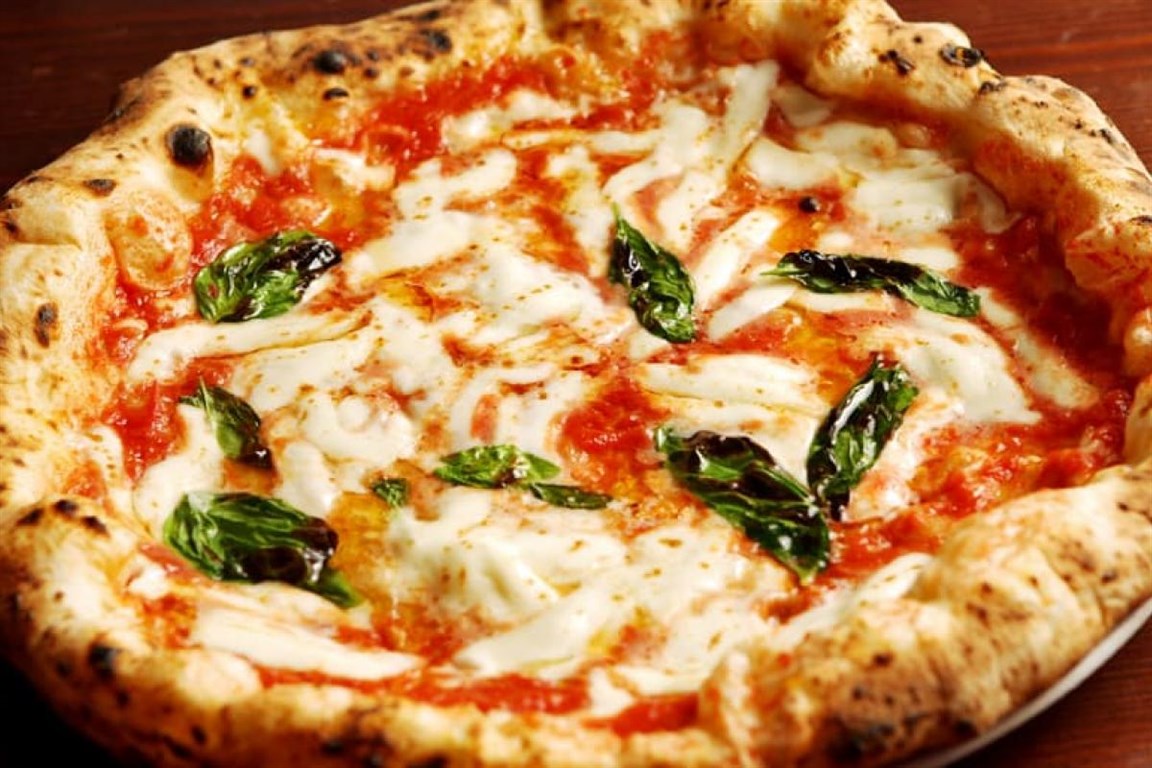 RAVENNA,  ADIACENZE CENTRO STORICO, CEDESI AVVIATISSIMA ATTIVITÀ DI RISTORANTE , PIZZERIA , BAR – INFO IN UFFICIO SU APPUNTAMENTO.