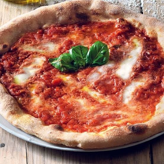AVVIATA ATTIVITA’ RISTORANTE E PIZZZERIA ZONA CENTRALE