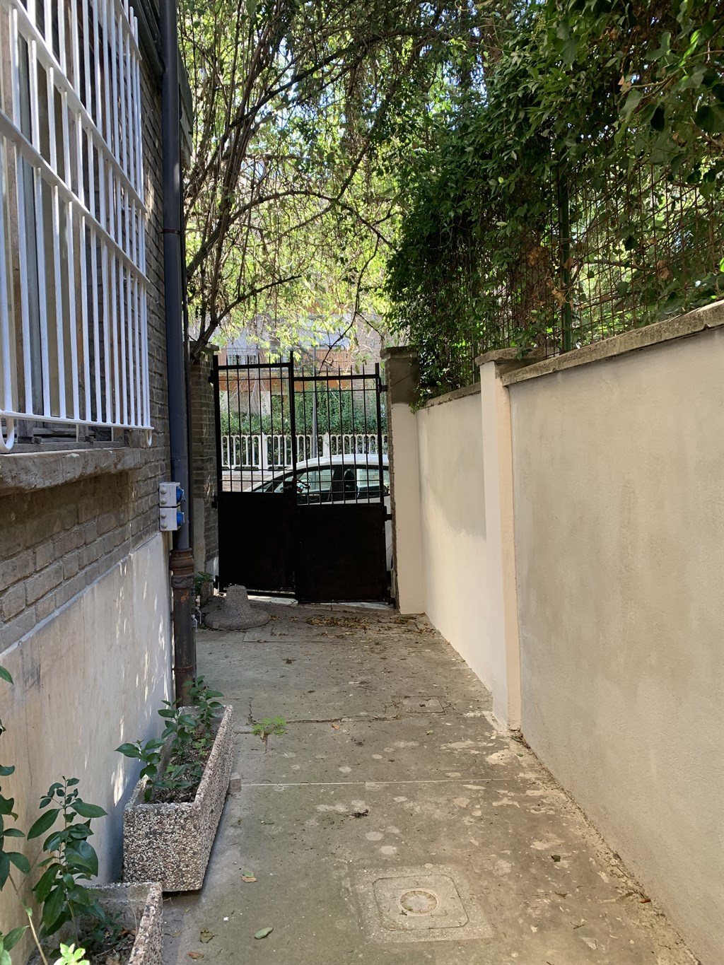 Rif. LG865  Ravenna Centro storico, Vendesi ampio ufficio al piano terra