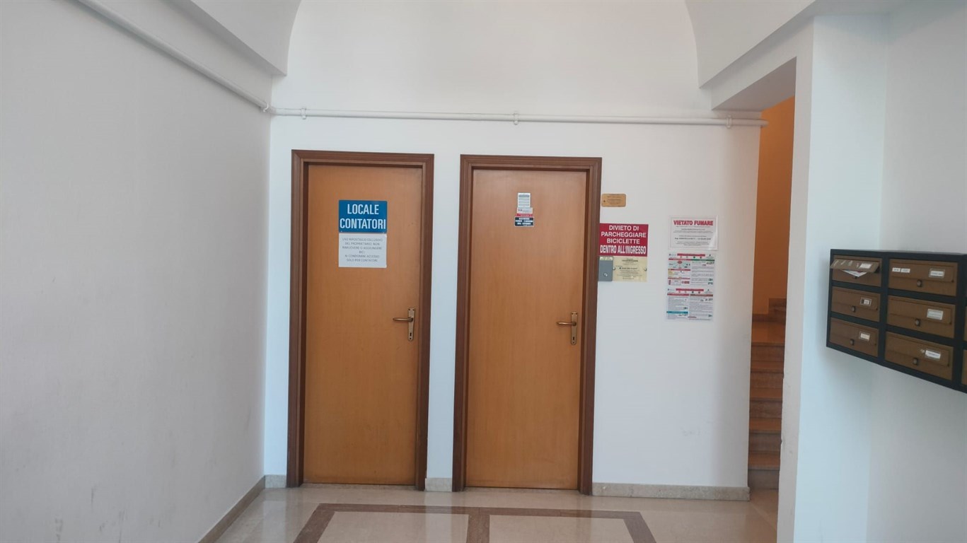Proponiamo in vendita un ufficio di mq 87