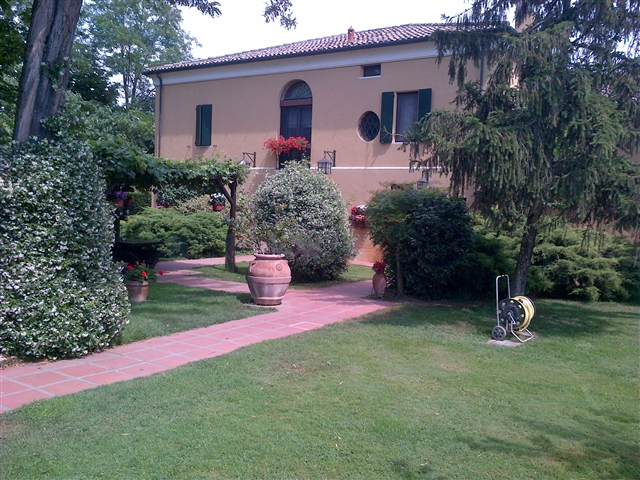 VILLA a PIANGIPANE (RA)