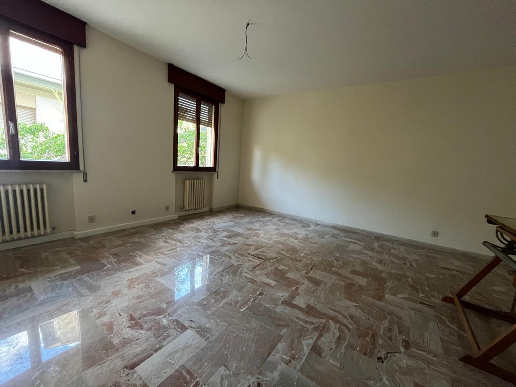 UFFICIO CENTRO STORICO CON POSSIBILITA’ DI CAMBIO D’USO AD ABITATIVO