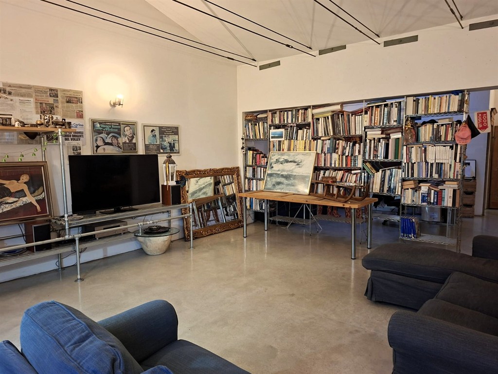 LOFT NEL CUORE DEL BORGO SAN BIAGIO, AMPIO E LUMINOSO