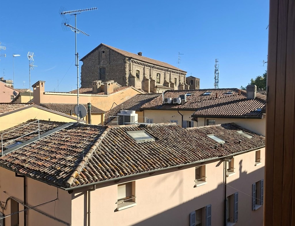 LUSSUOSO APPARTAMENTO IN CENTRO STORICO