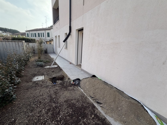 BILOCALE NUOVO CON GIARDINO A LIDO DI DANTE