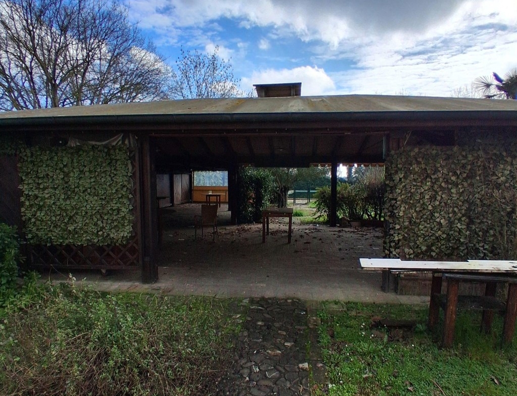 SG480 – FORNACE ZARATTINI (RAVENNA) VENDESI EX RISTORANTE CON PISCINA E AMPIO PARCHEGGIO