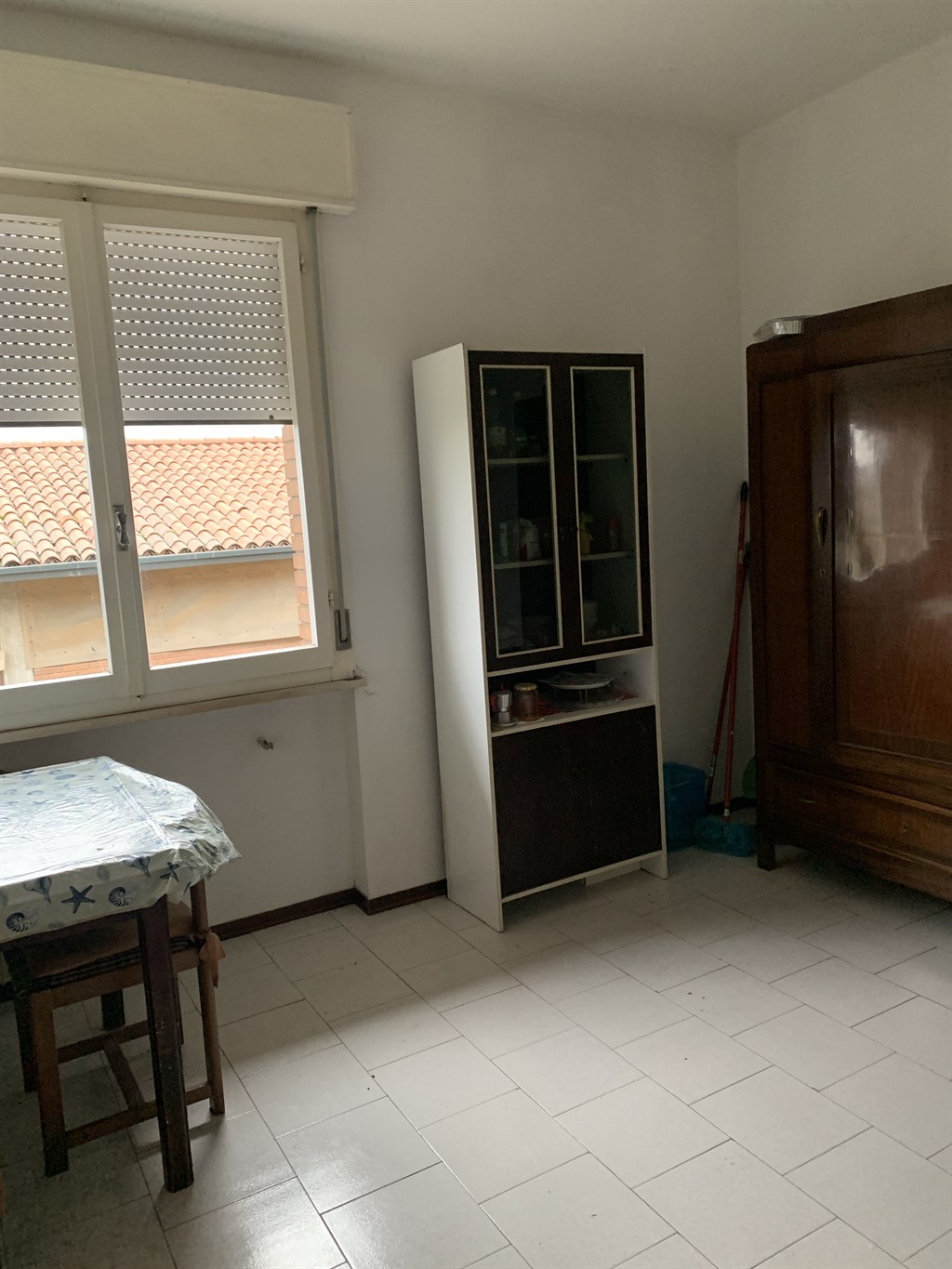 Rif. LG872  RUSSI(RA) vendesi ampia casa indipendente
