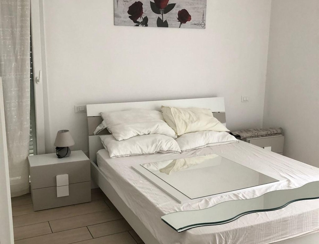 APPARTAMENTO CON INGRESSO INDIPENDENTE E GIARDINO A FILETTO