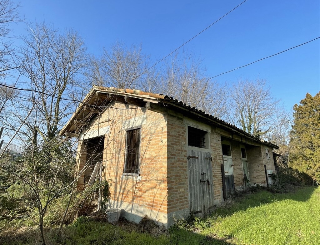 SG490  Ravenna – Zona Canale Molinetto vendesi rustico da ristrutturare