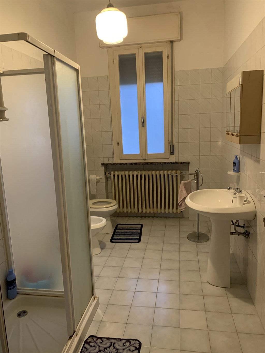 Rif. LG872  RUSSI(RA) vendesi ampia casa indipendente