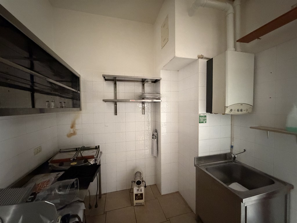 MURI IN VENDITA A CONSELICE –  BAR – CAFFETTERIA – PASTICCERIA