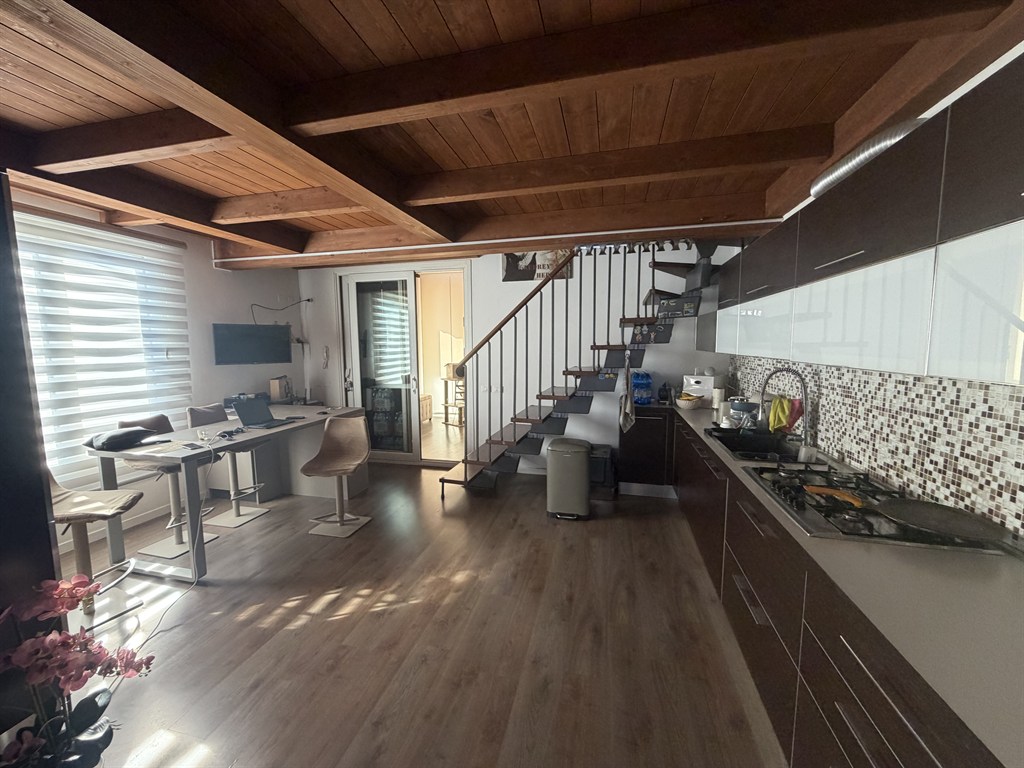 DELIZIOSO APPARTAMENTO A CAMERLONA