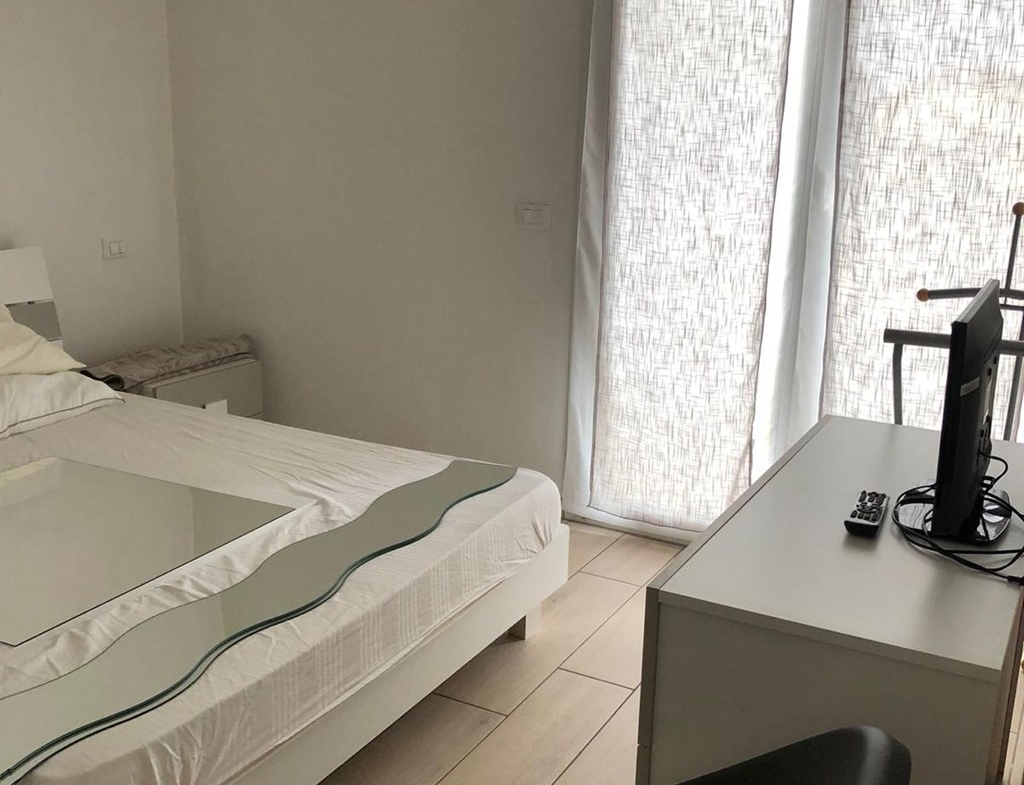 APPARTAMENTO CON INGRESSO INDIPENDENTE E GIARDINO A FILETTO