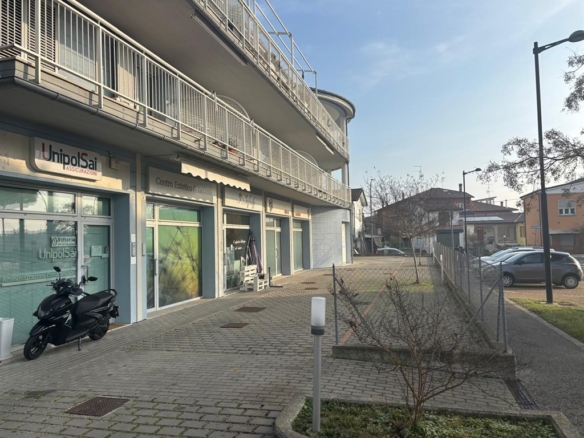 Proponiamo in vendita immobile uso artigianale