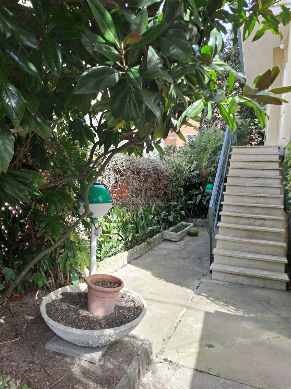 BIFAMILIARE COMPOSTA DA DUE/TRE APPARTAMENTI ZONA SAN BIAGIO