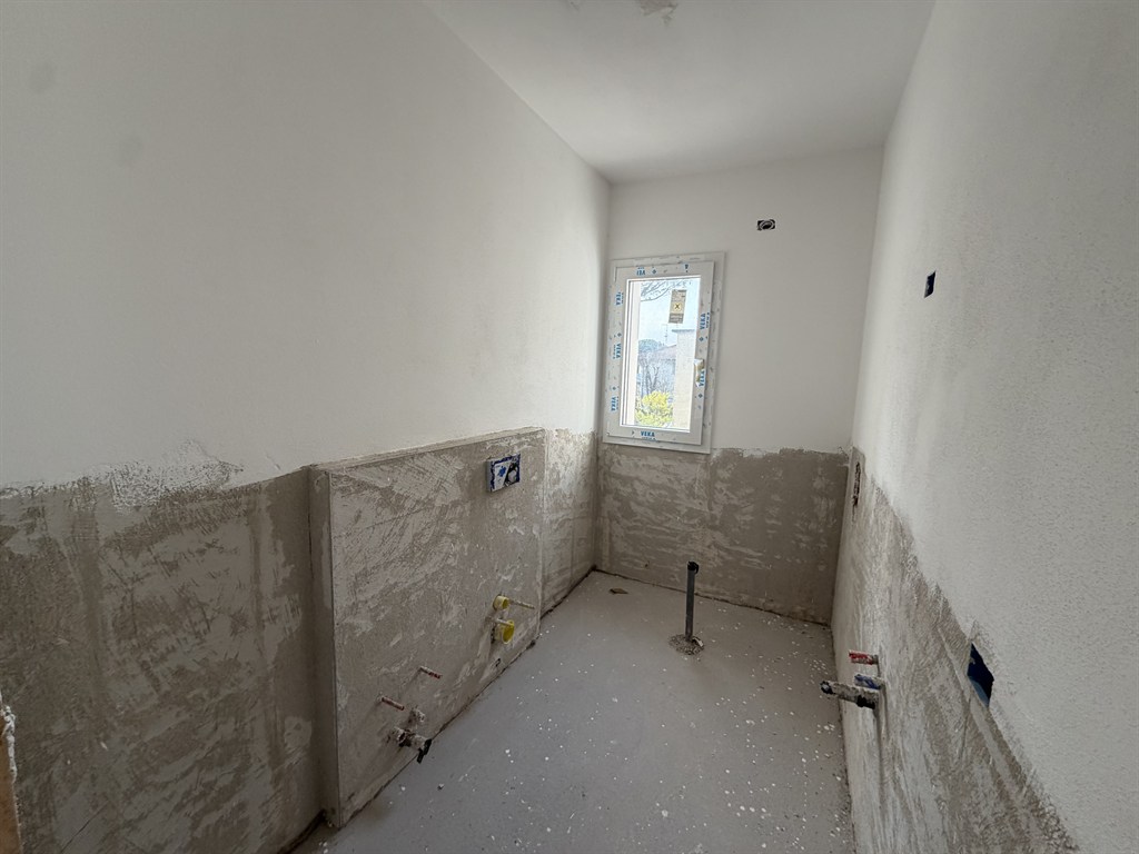TRILOCALE NUOVO A LIDO DI DANTE