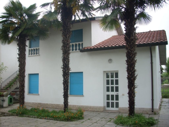 RIF. D9318 VILLANOVA DI BAGNACAVALLO, casa singola con 2 letto
