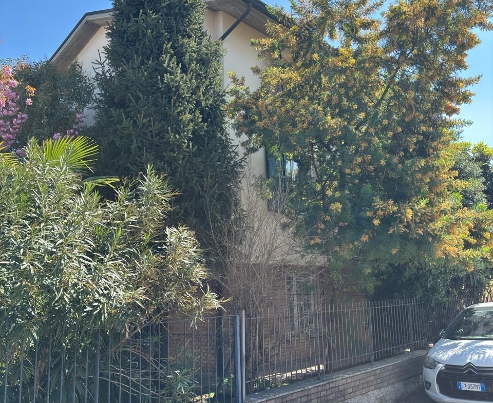 CASA INDIPENDENTE ZONA SAN BIAGIO