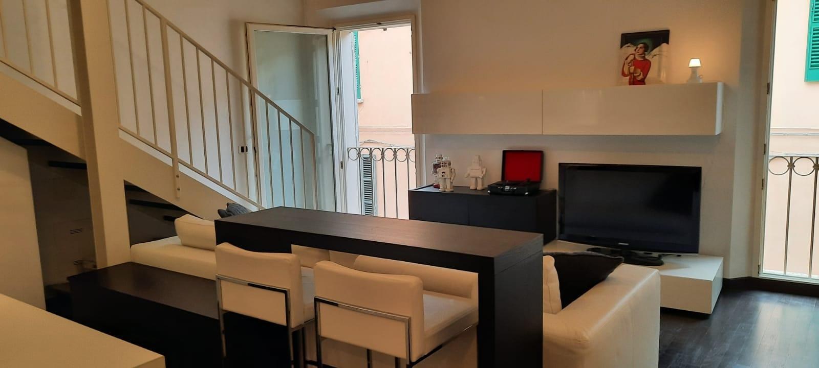 LUSSUOSO DUPLEX IN CENTRO STORICO ZTL