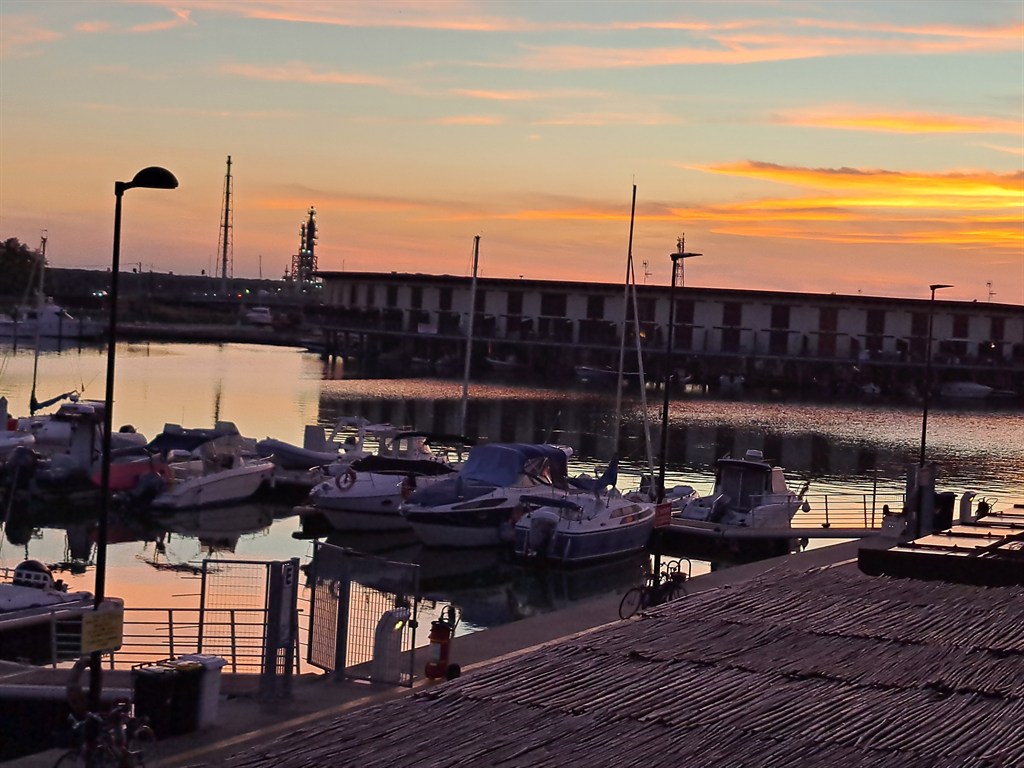 APPARTAMENTO FRONTE PORTO RAVENNA
