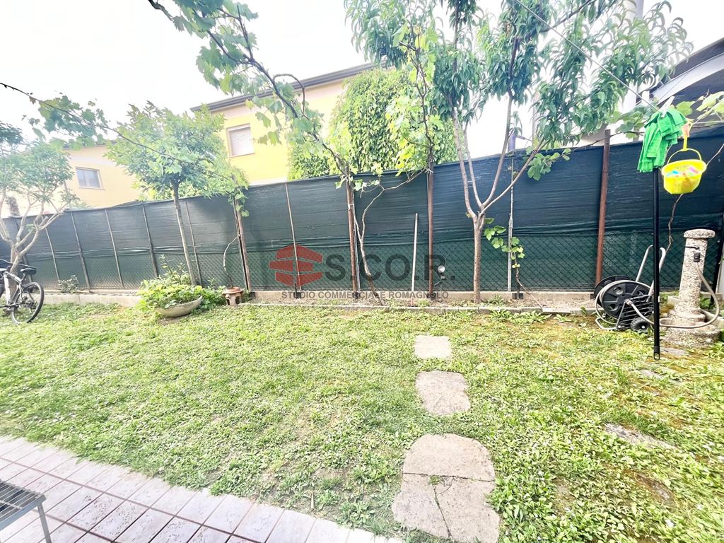 SAN PANCRAZIO APPARTAMENTO TRILOCALE CON GIARDINO