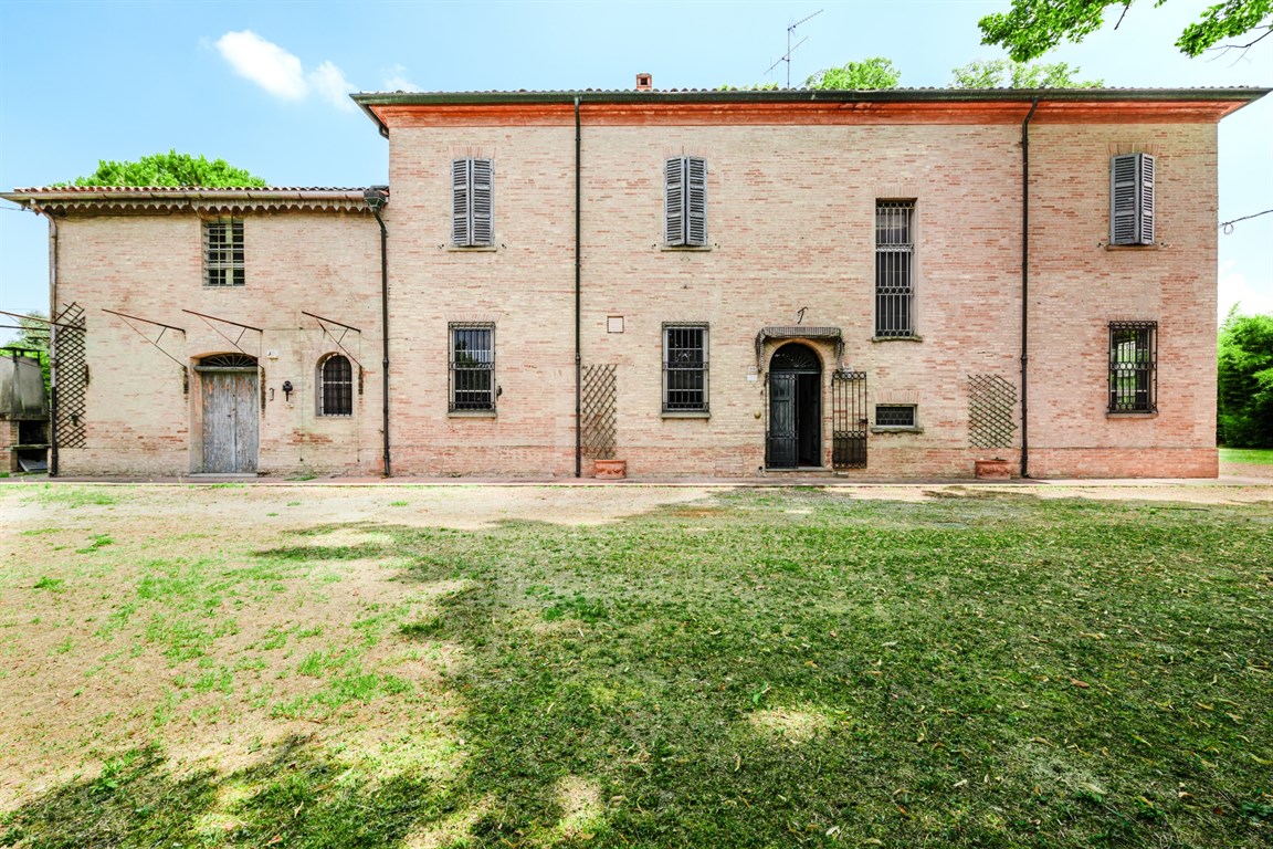 VIA RAVEGNANA