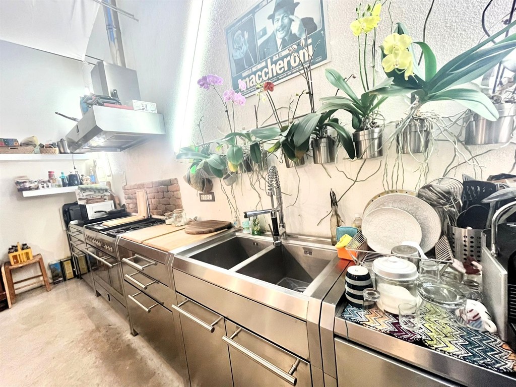 LOFT NEL CUORE DEL BORGO SAN BIAGIO, AMPIO E LUMINOSO
