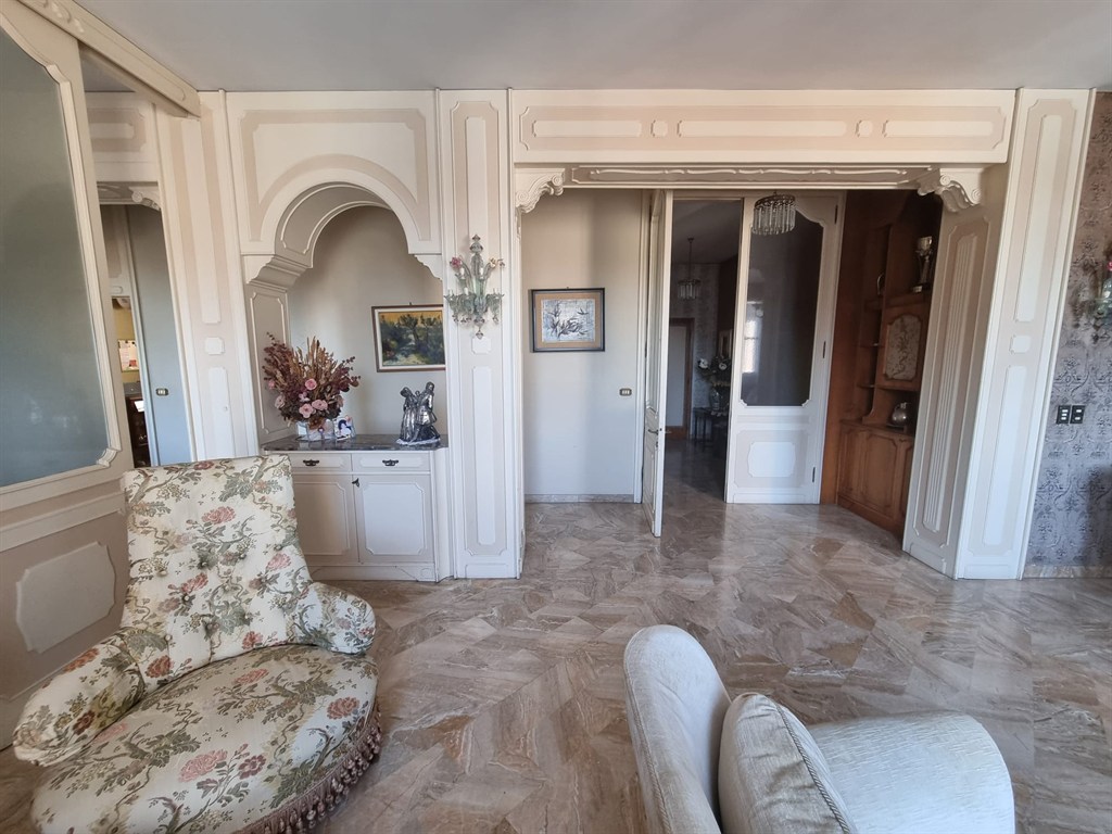 APPARTAMENTO PIENO CENTRO STORICO CON VISTA SULLA BIBLIOTECA MALATESTIANA