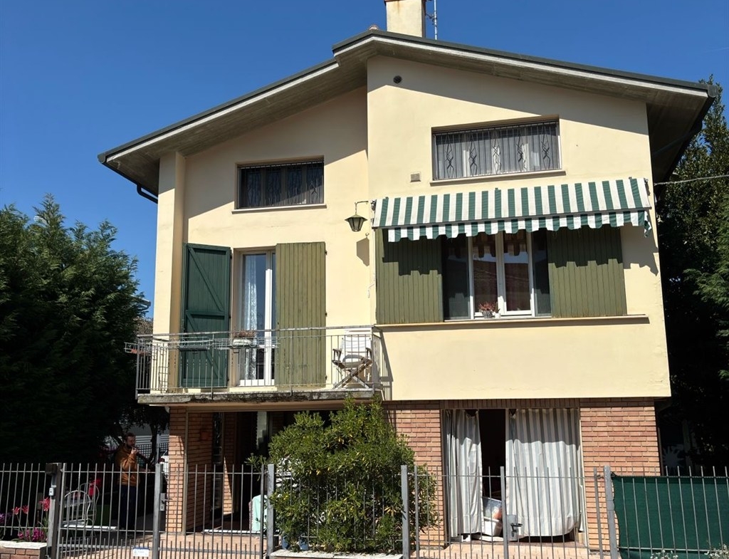 CASA INDIPENDENTE ZONA SAN BIAGIO