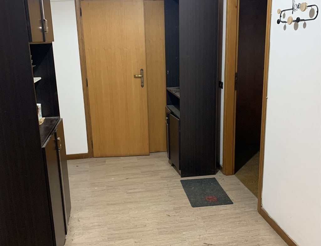 Rif. LG872  RUSSI(RA) vendesi ampia casa indipendente
