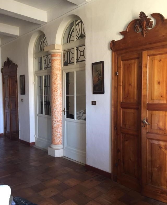 Rif. LG868  BAGNACAVALLO (RA) vendesi stabile di mq 650 da ristrutturare Ideale per impresa di costruzioni