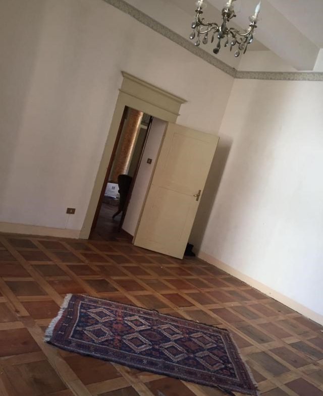 Rif. LG868  BAGNACAVALLO (RA) vendesi stabile di mq 650 da ristrutturare Ideale per impresa di costruzioni