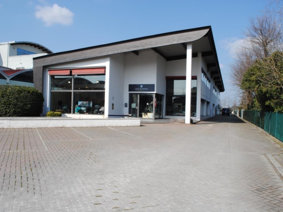RAVENNA – VENDITA IMMOBILE AD USO COMMERCIALE