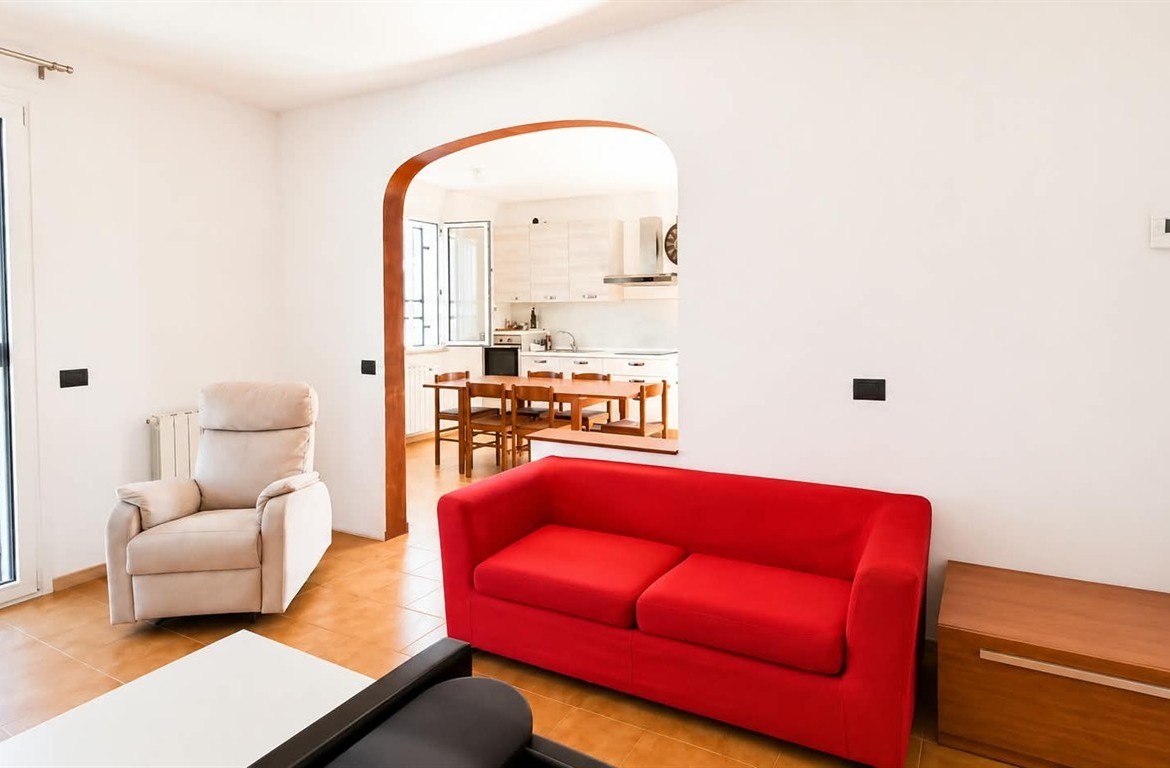 PORZIONE DI VILLETTA AD ANGOLO ZONA BORGO NUOVO/ ESP