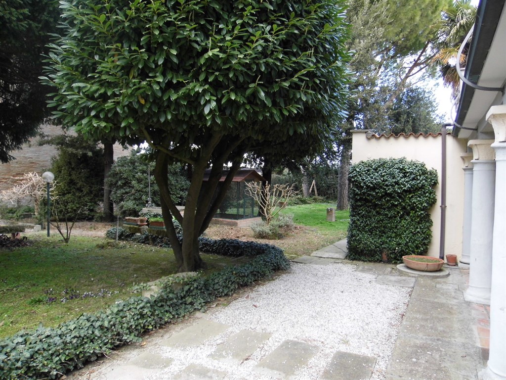 Sant’Alberto (Ravenna) Casa in centro con ampio giardino